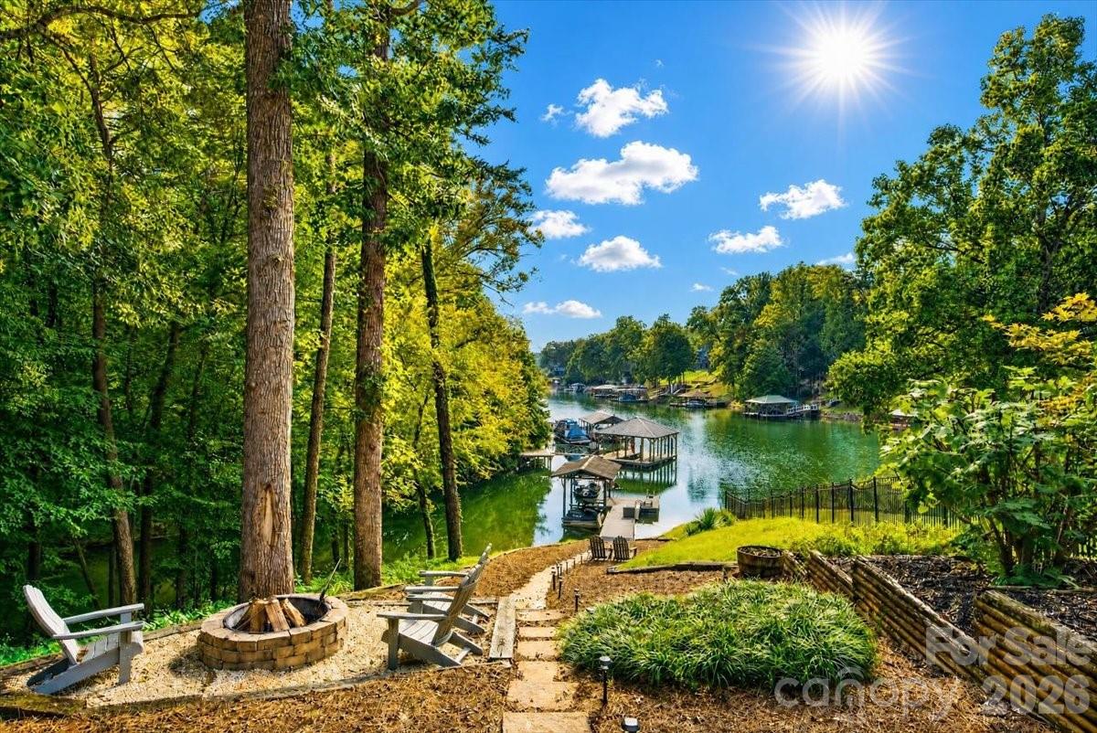125 Hickory Point Court