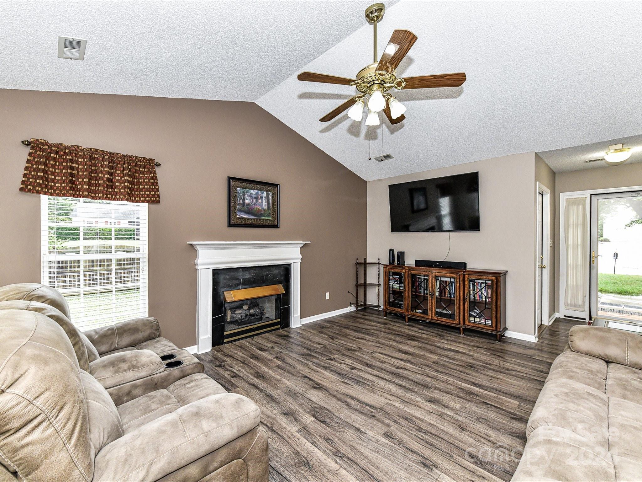 Braefield - Residential