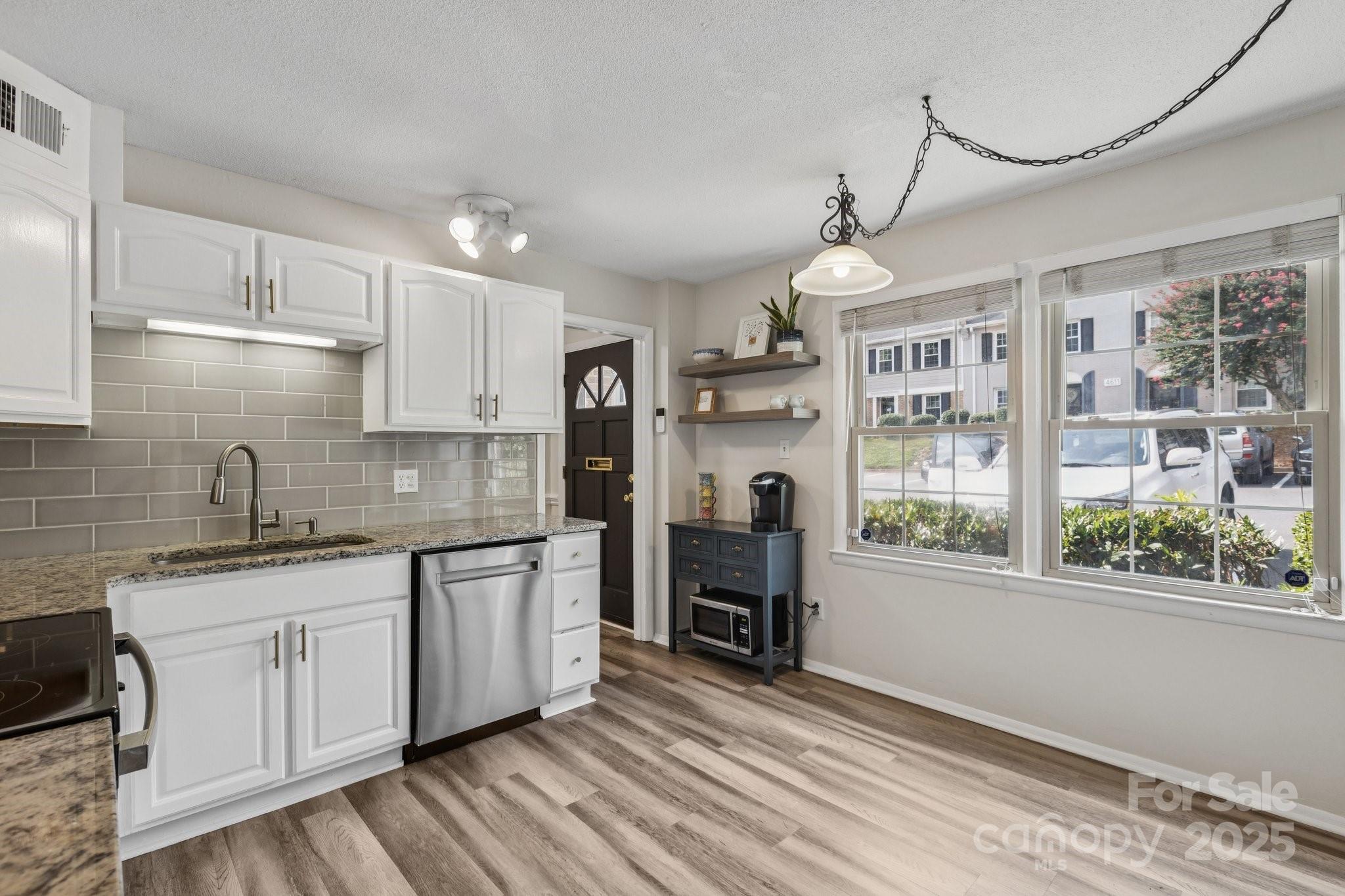 4605 Hedgemore Drive