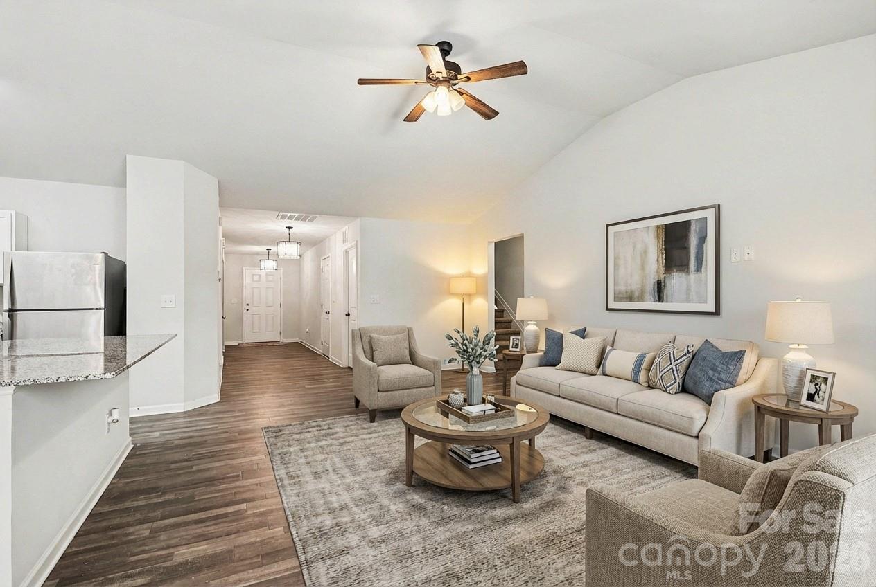 1674 Amberlight Circle