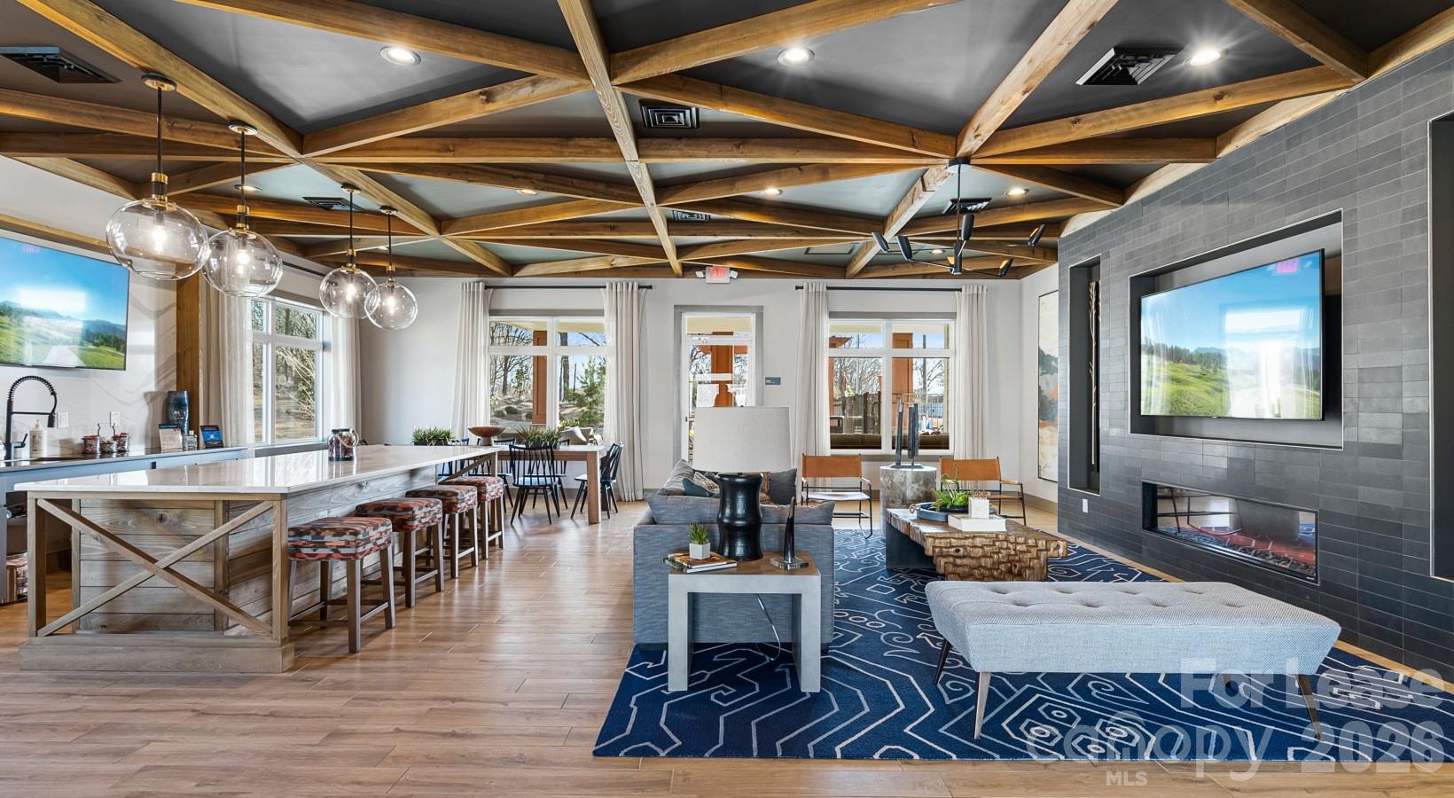 525 Wayforth Road NW C1