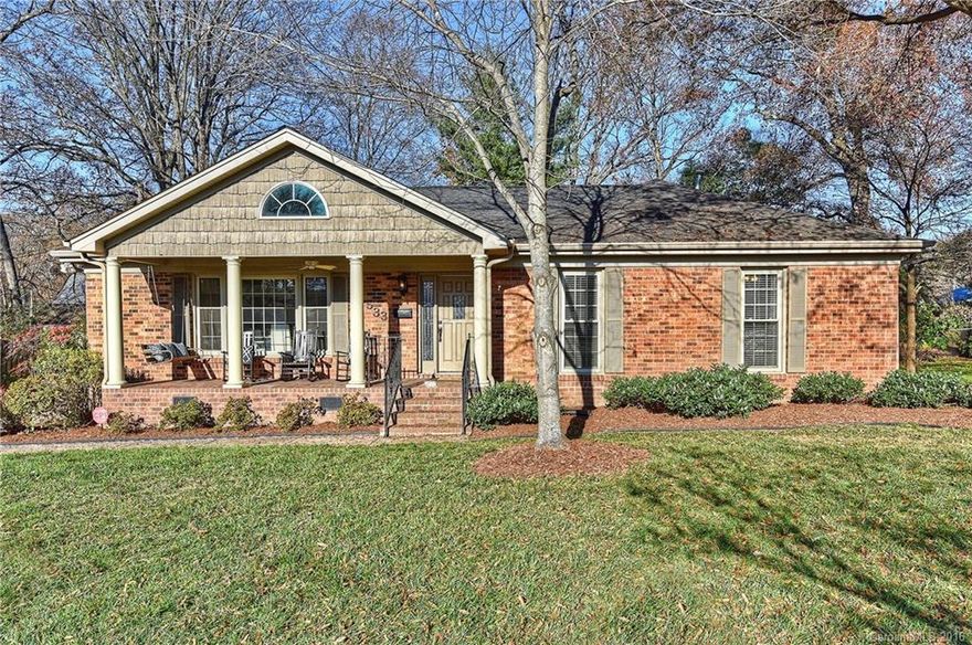 Fabulous renovated 4 bedroom ranch on one of the hottest streets in Cotswold. The open floor plan invites you in immediately. Newly re-finished hardwood floors, new crown molding, new designer custom light fixtures & paint throughout. Cooks kitchen with SS appliances opens to Great Rm & Breakfast Rm. Playroom/office also located off of the Kitchen. Laundry Rm includes drop zone with lockers. Master suite with spa bath & huge walk-in closet & 2ndry closets. Great backyard with a private deck.