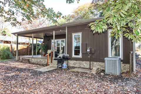 A home in Yadkinville