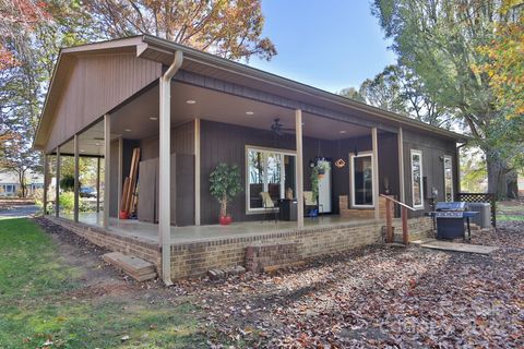 A home in Yadkinville