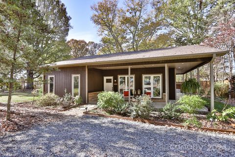 A home in Yadkinville