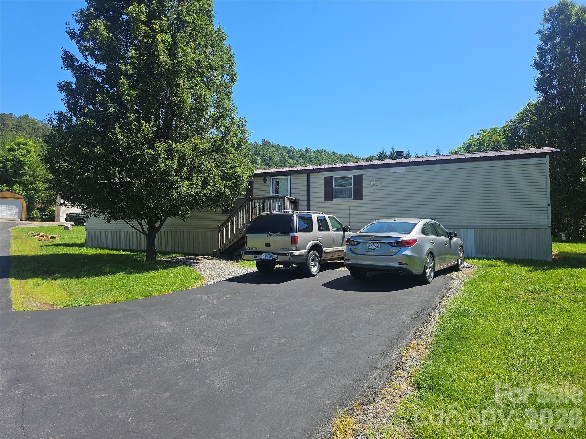 8 Mountain View Road