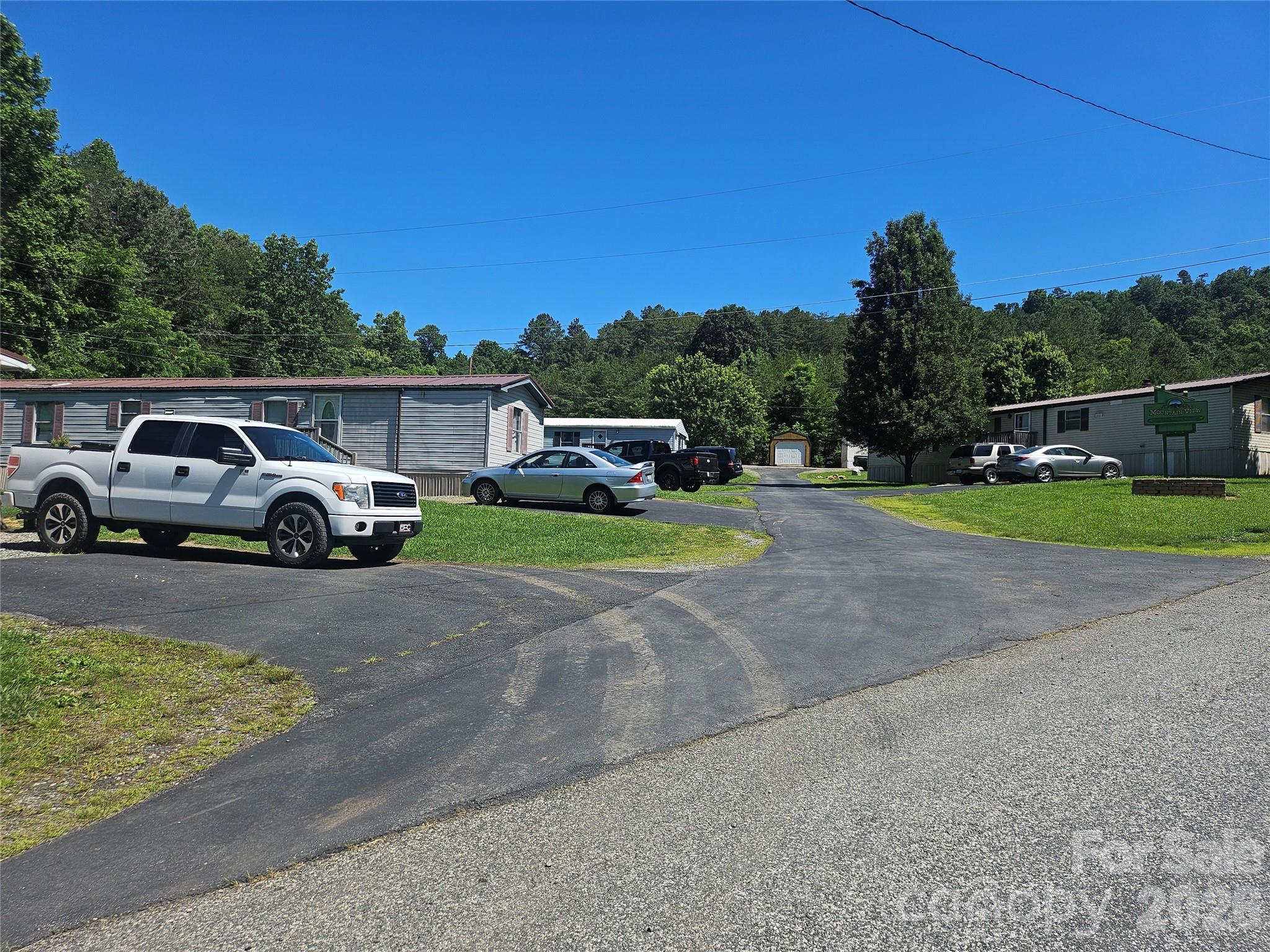 8 Mountain View Road