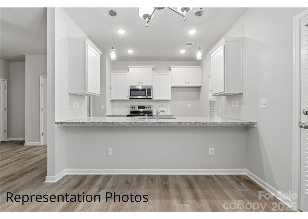 listing image 0