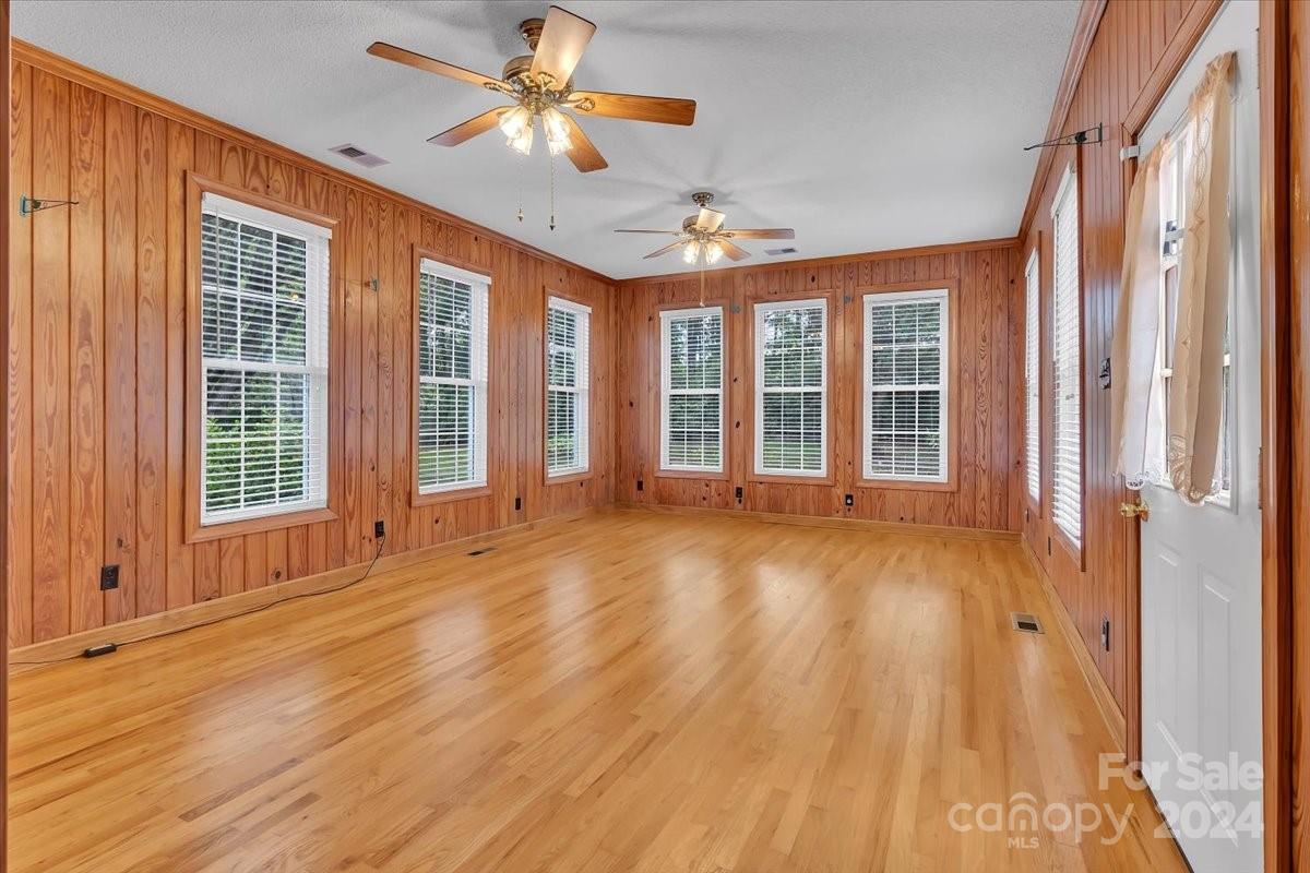 Victorian Hills - Residential