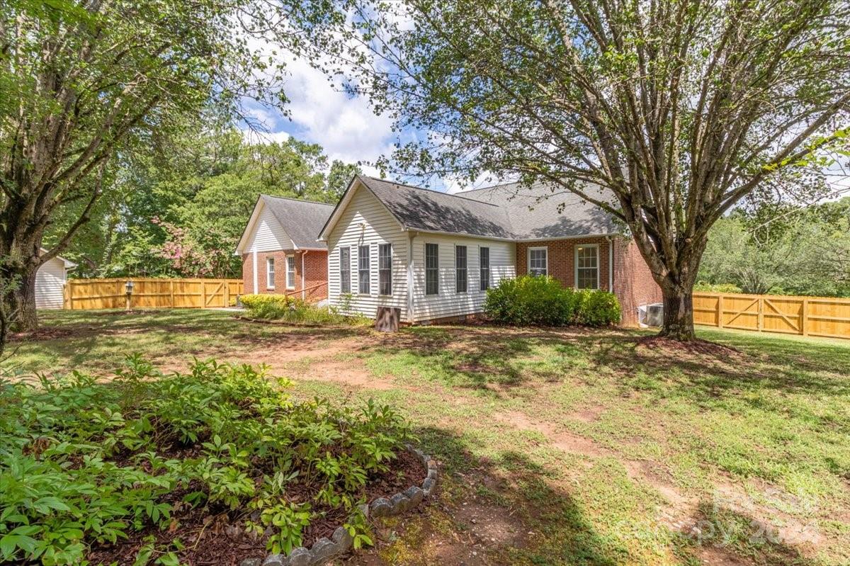 Victorian Hills - Residential