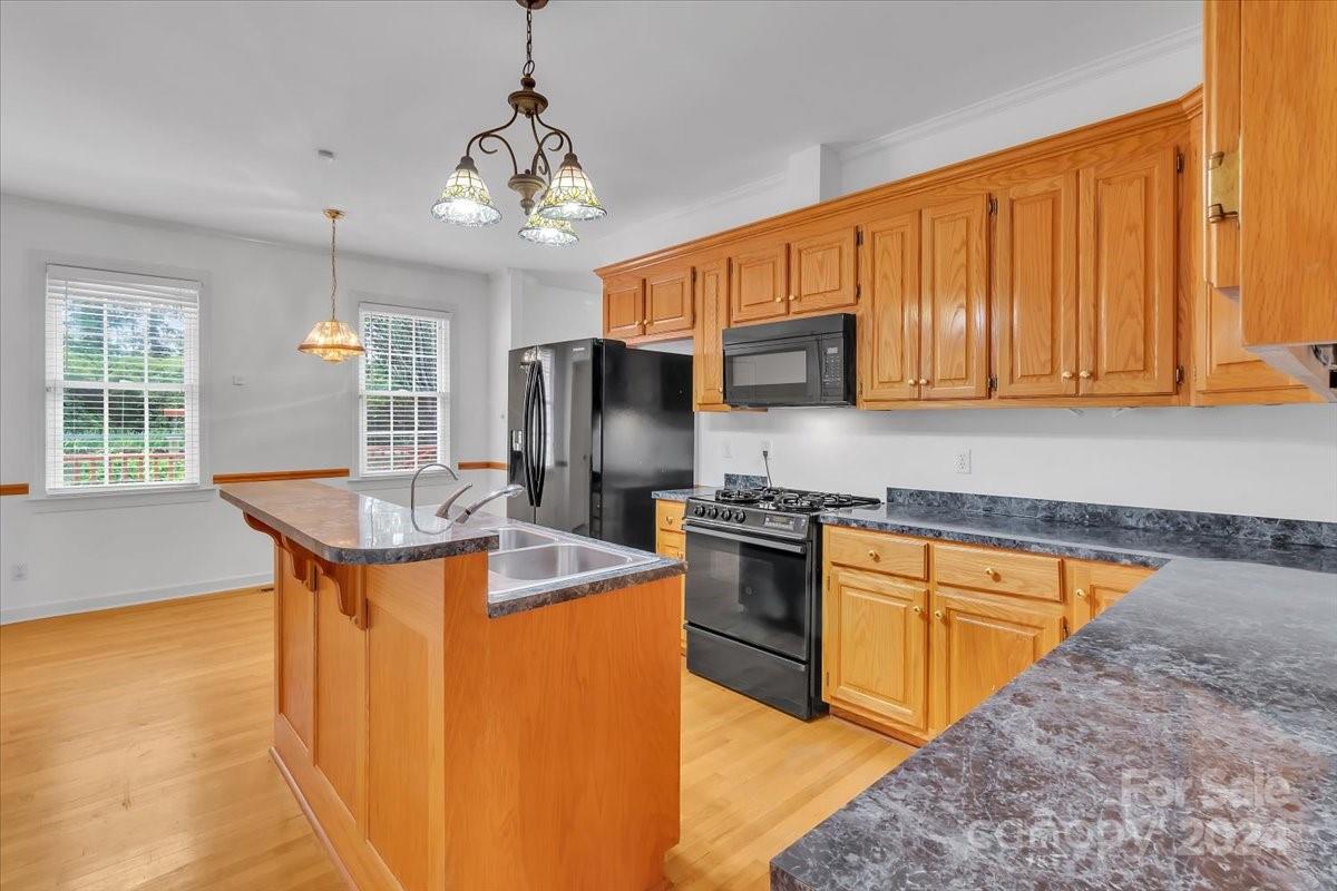 Victorian Hills - Residential