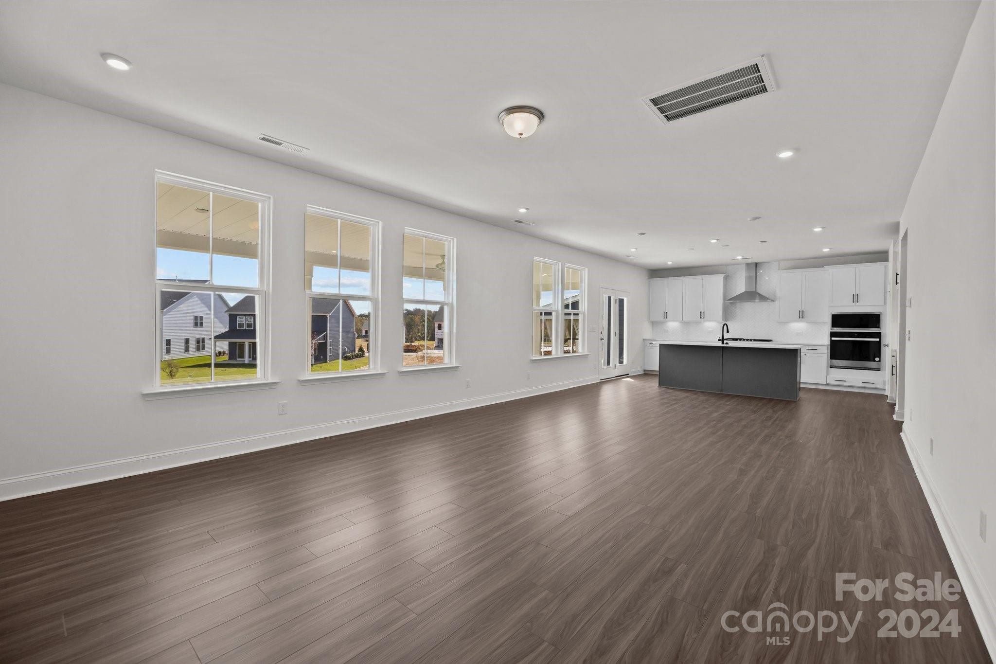 Lakeside Glen - Residential