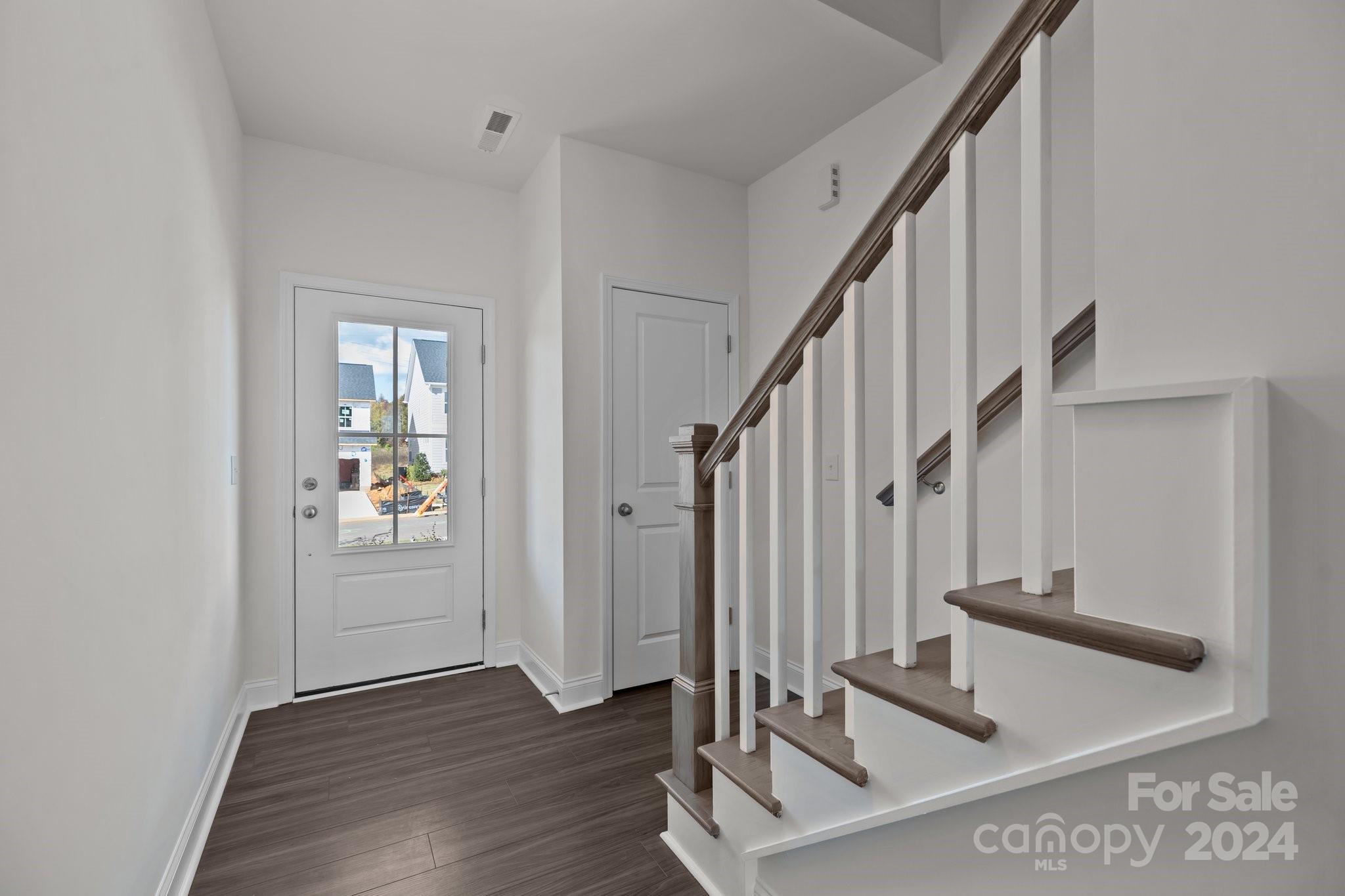 Lakeside Glen - Residential