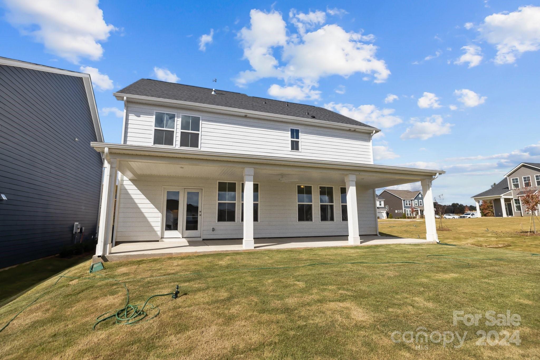 Lakeside Glen - Residential