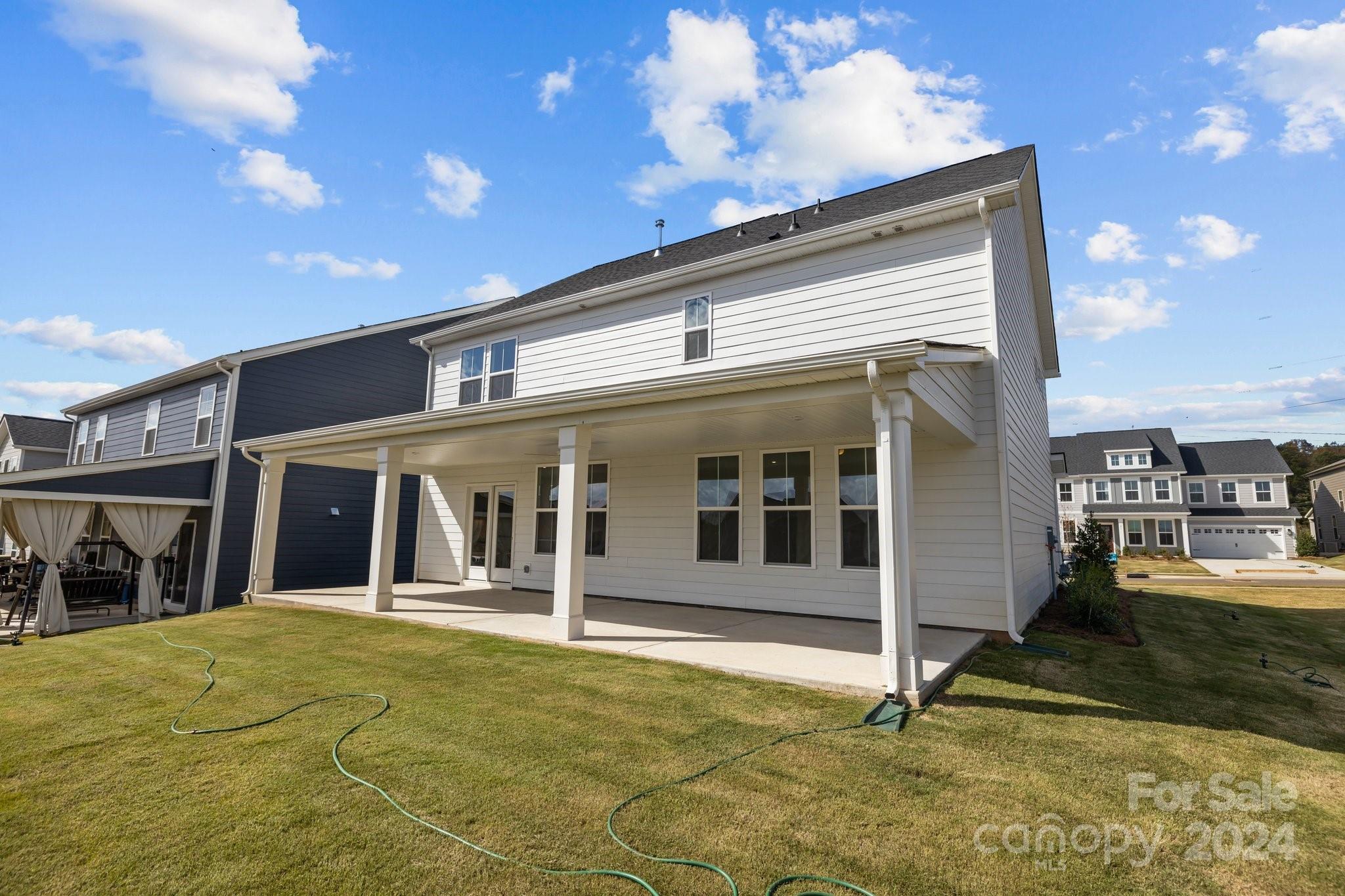 Lakeside Glen - Residential