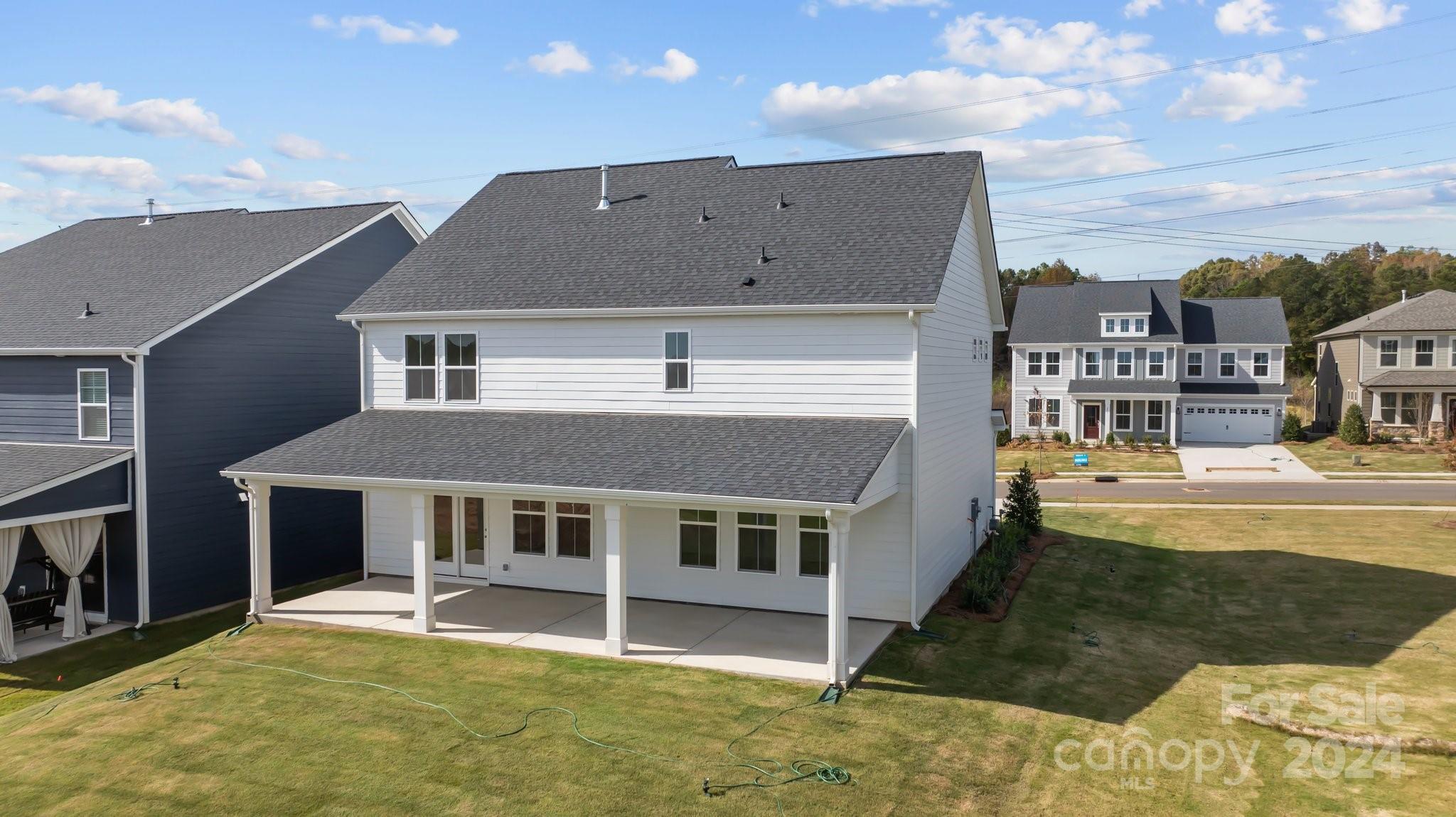 Lakeside Glen - Residential