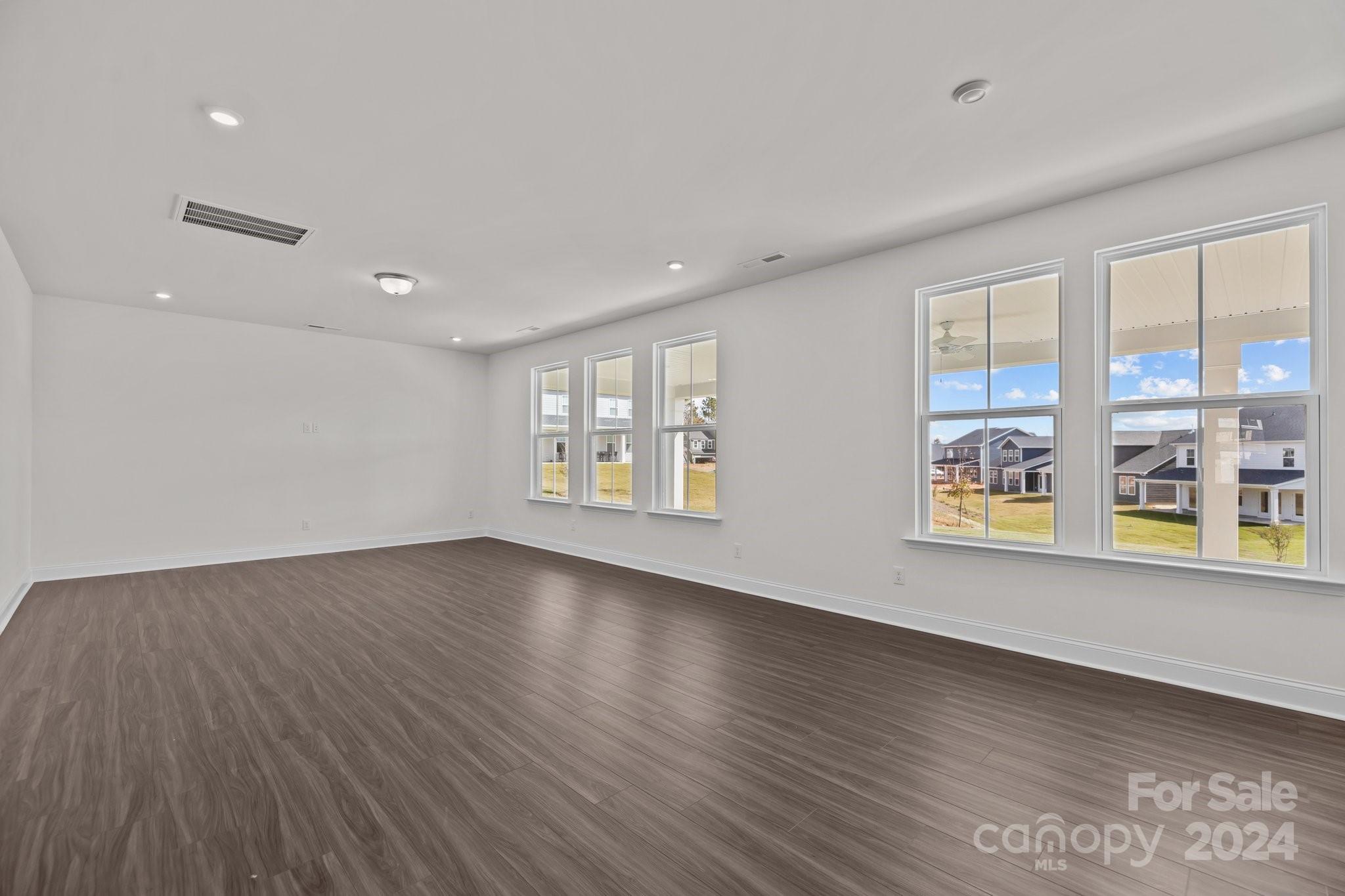 Lakeside Glen - Residential