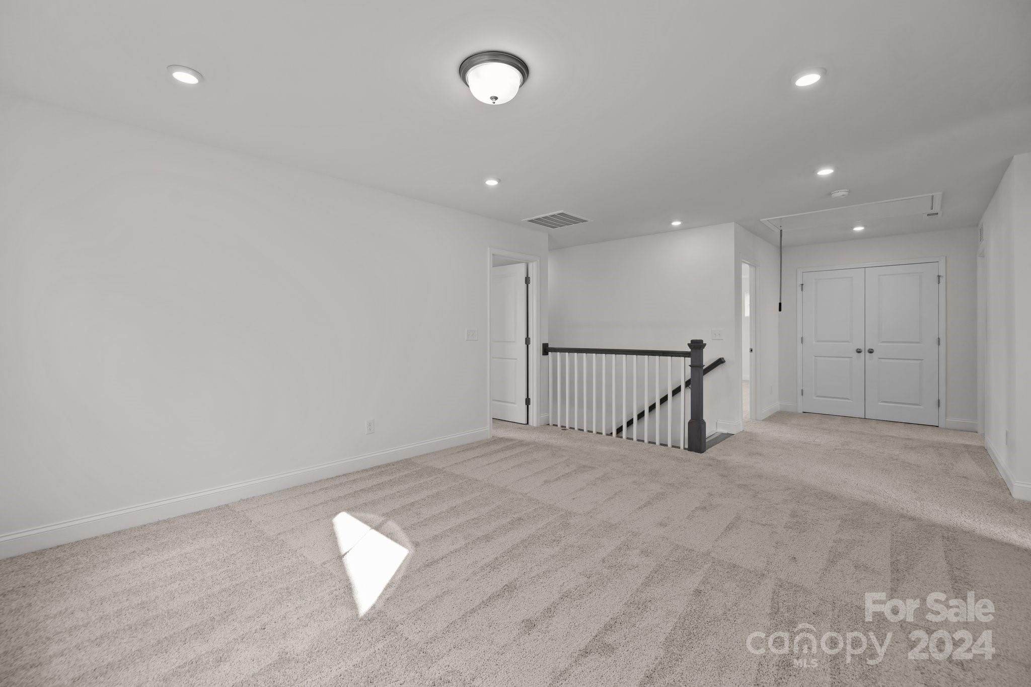 Lakeside Glen - Residential