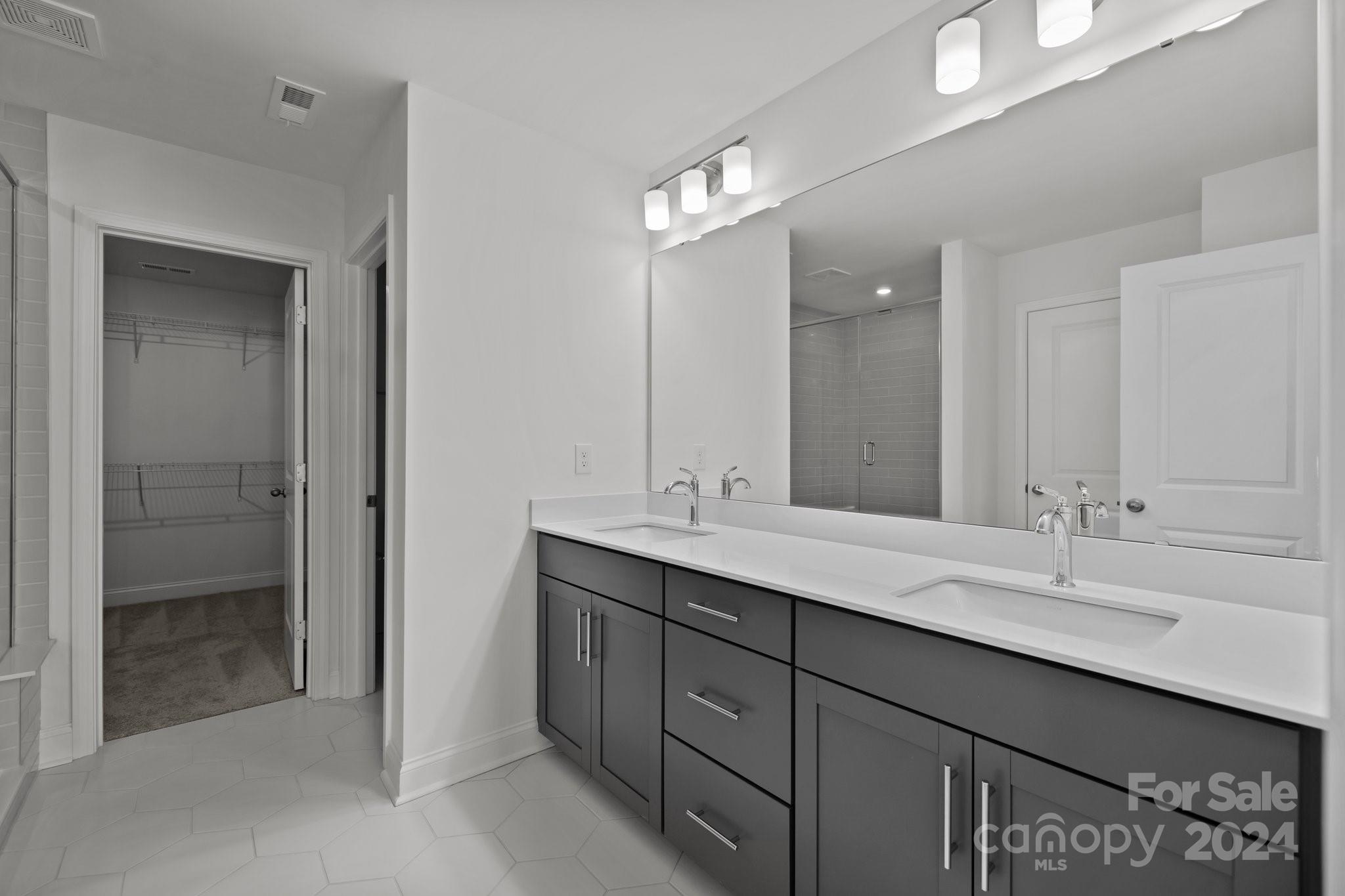 Lakeside Glen - Residential