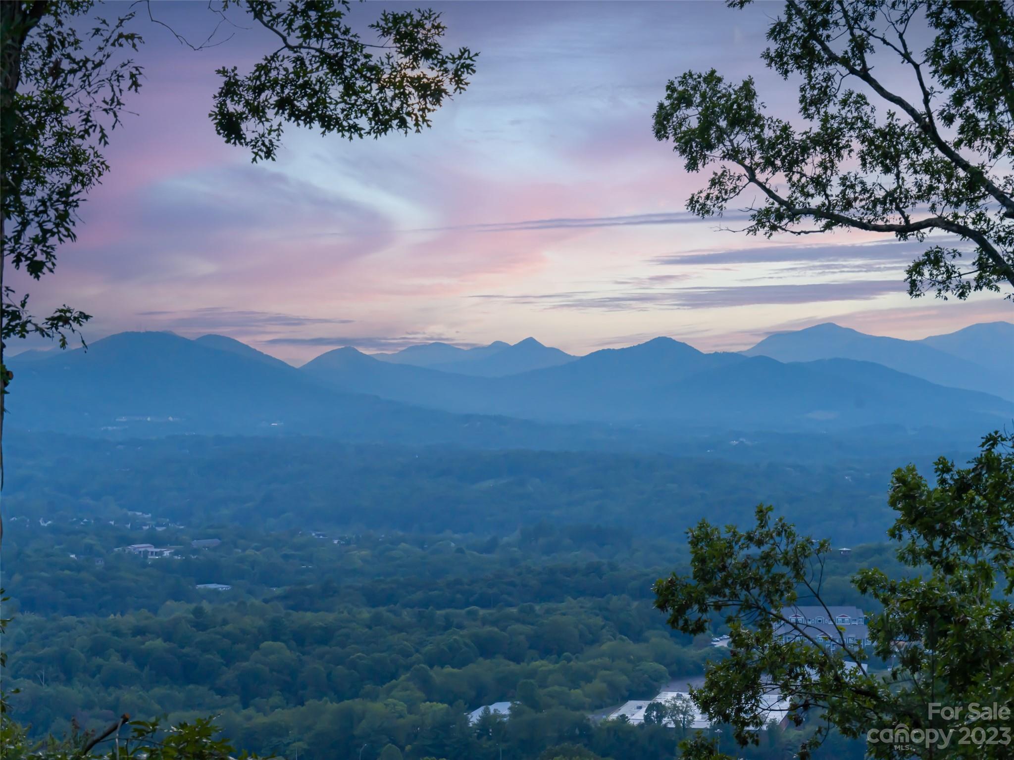 Reynolds Mountain - Residential