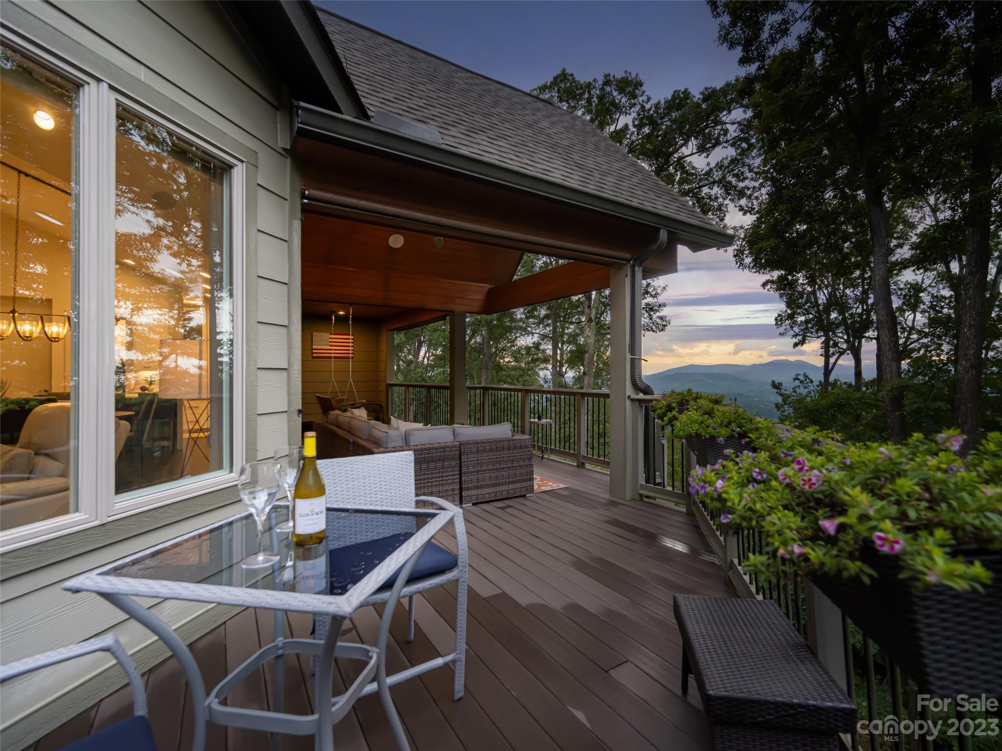 Reynolds Mountain - Residential