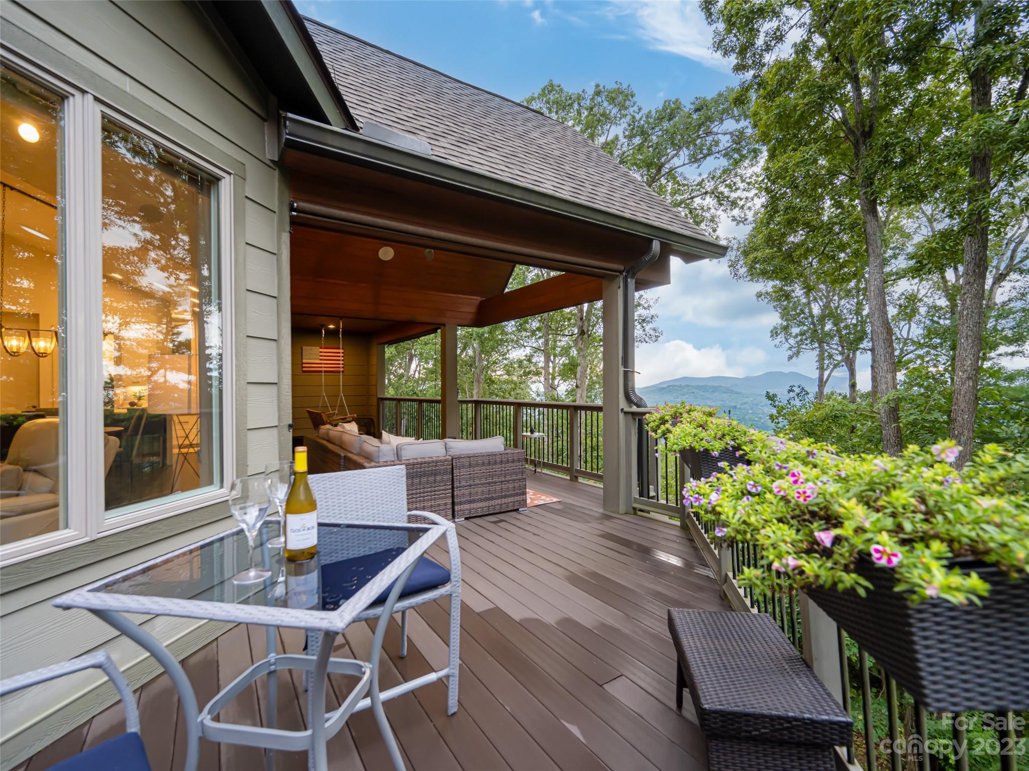 Reynolds Mountain - Residential