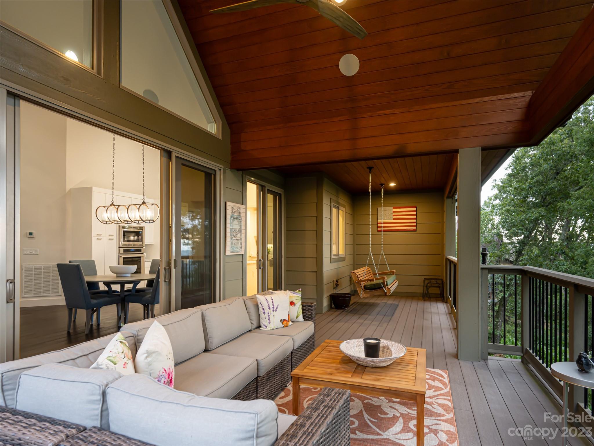 Reynolds Mountain - Residential