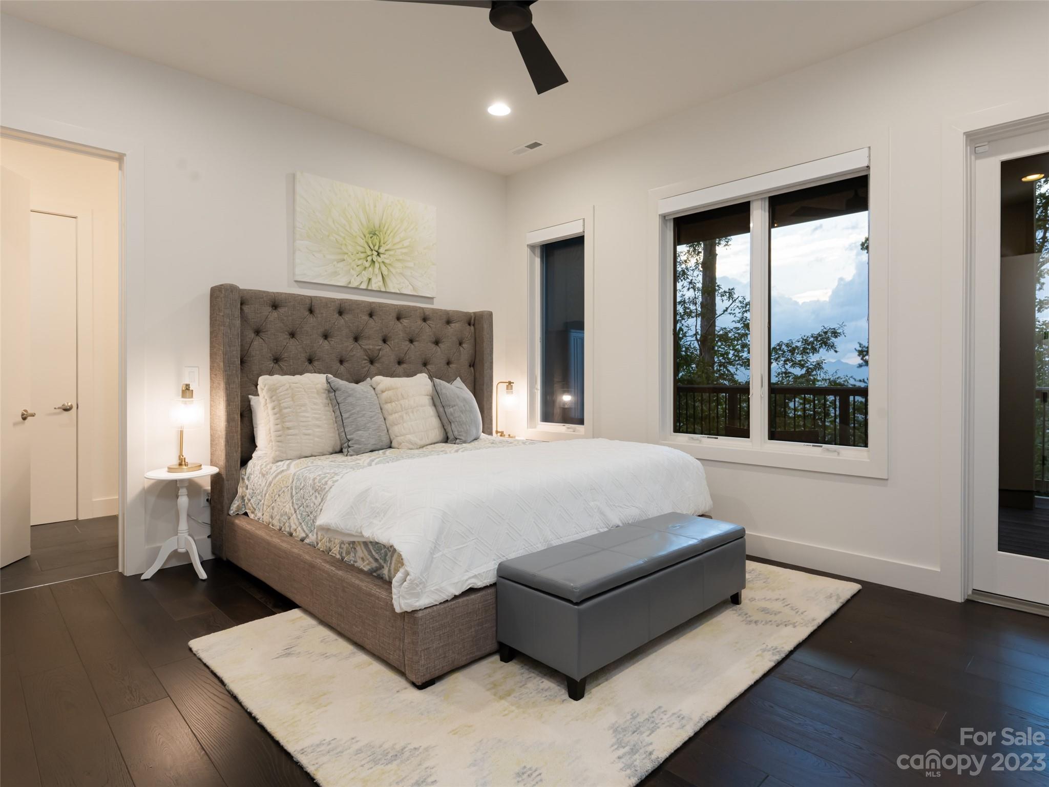 Reynolds Mountain - Residential