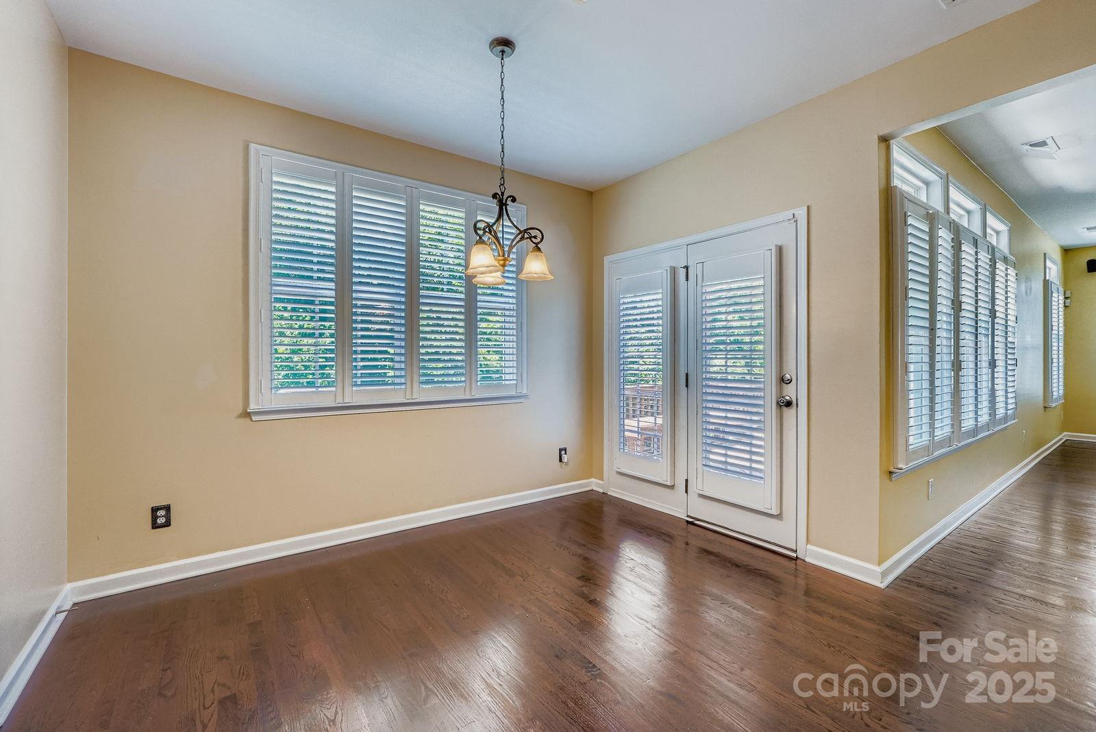 2419 Orofino Court