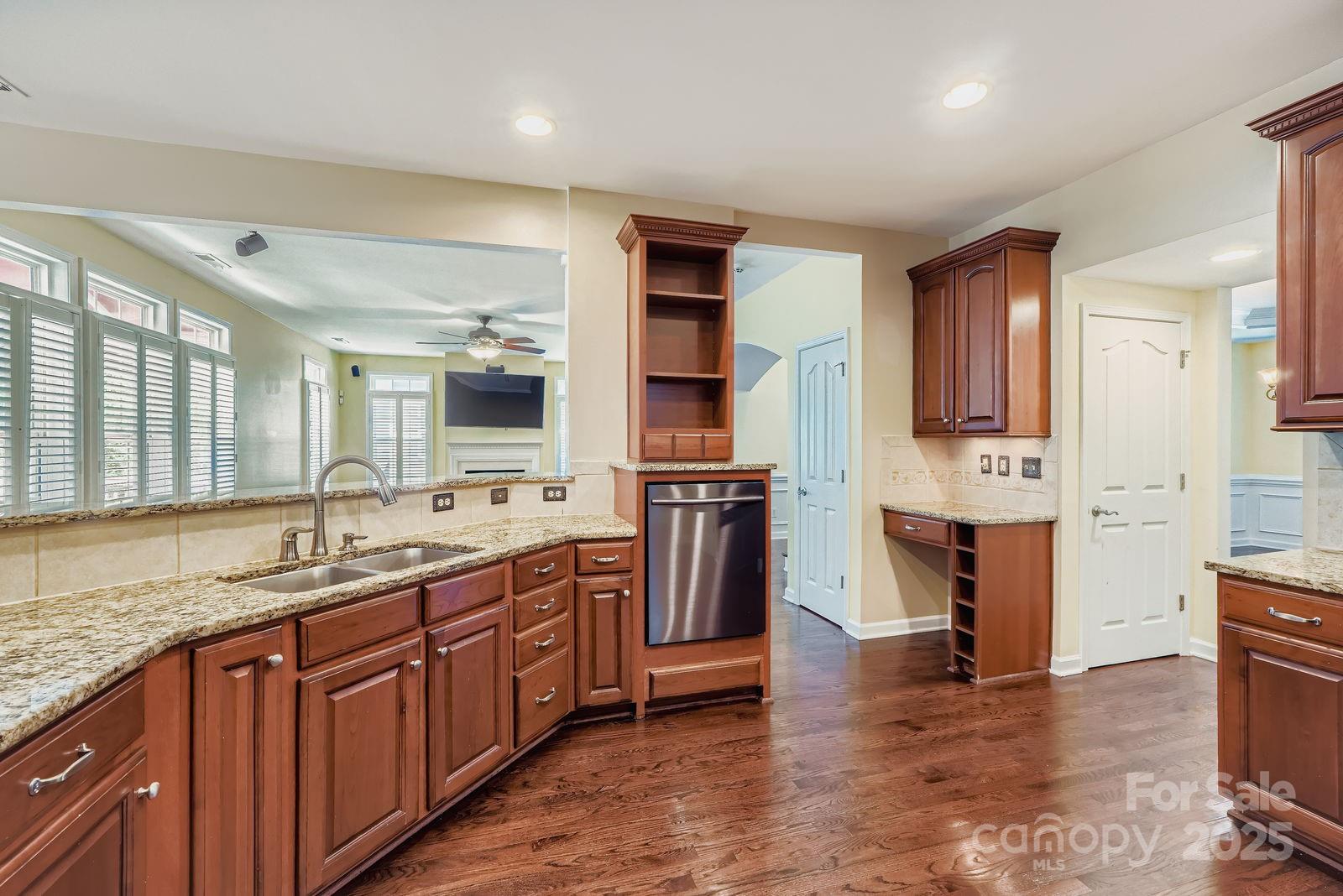 2419 Orofino Court