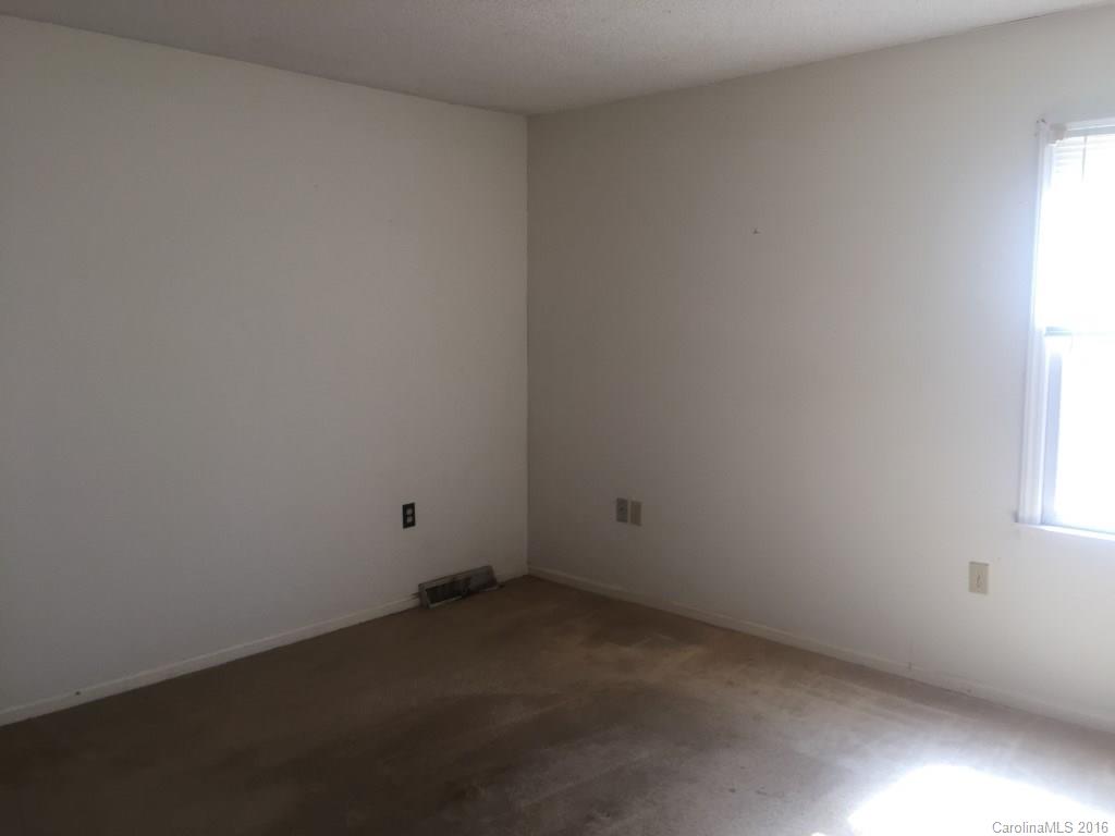 Quail Hollow - Residential