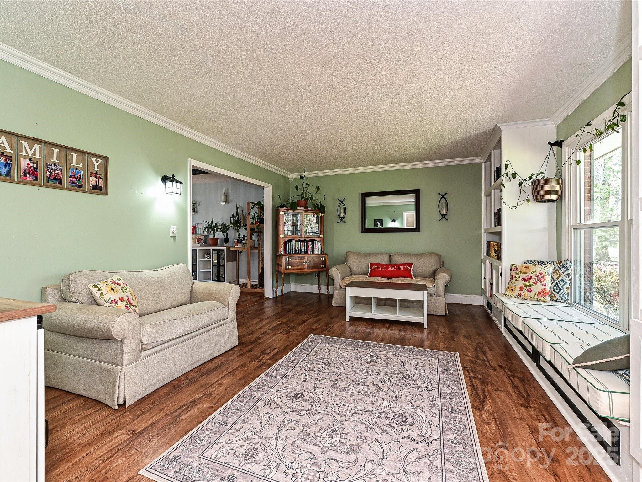 4522 Chuckwood Drive