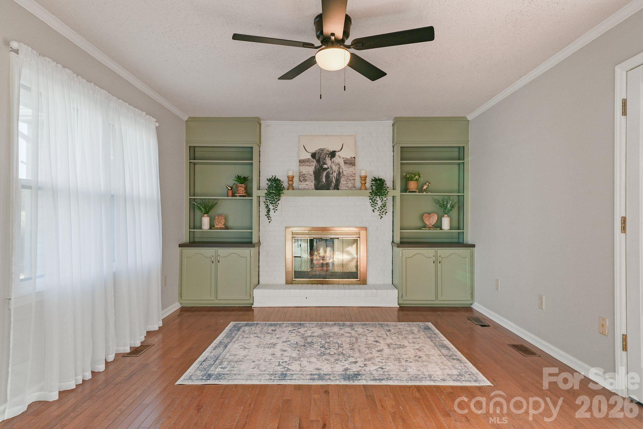 5976 Gold Creek Estate Drive