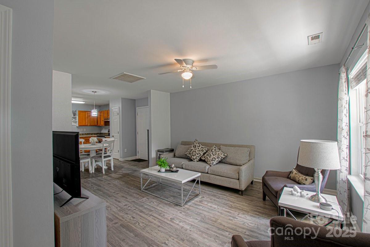 4332 Bathurst Drive
