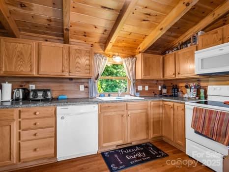 Hidden Lake - Residential