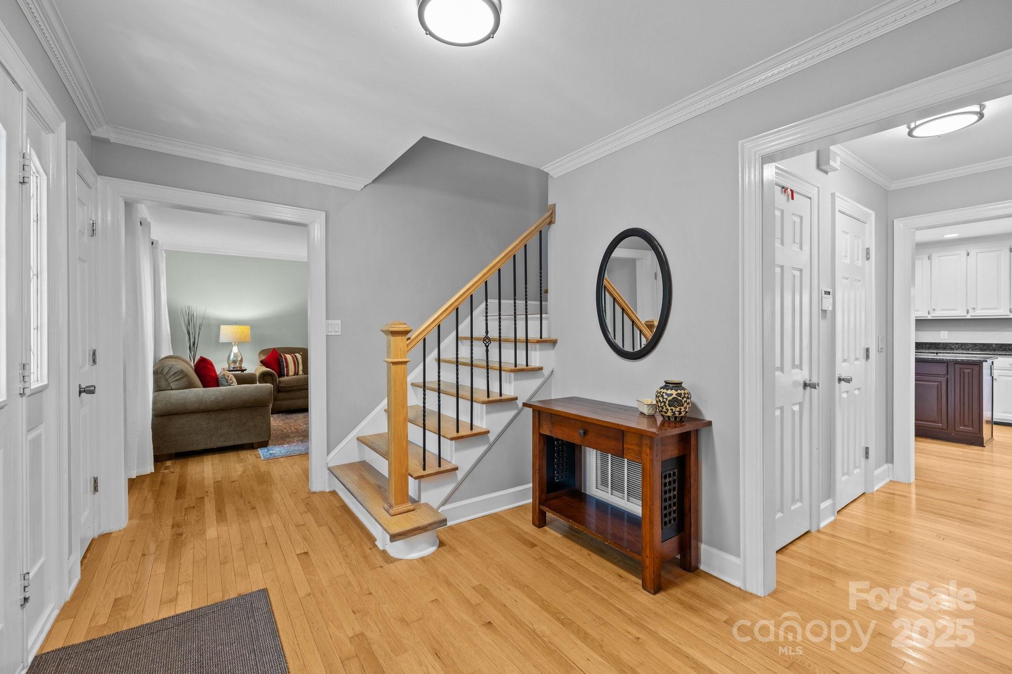 208 Devonport Drive 25