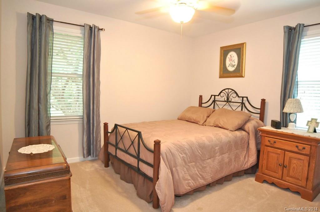 Eastview Oaks - Residential