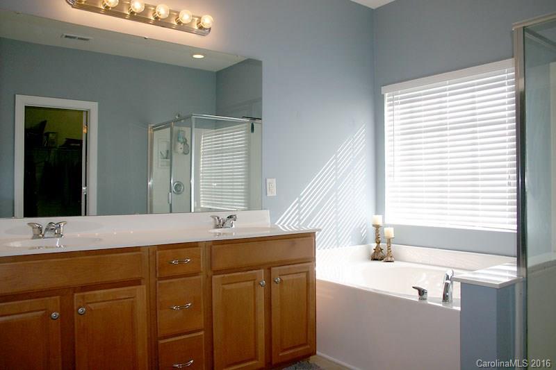 Wesley Oaks - Residential Lease