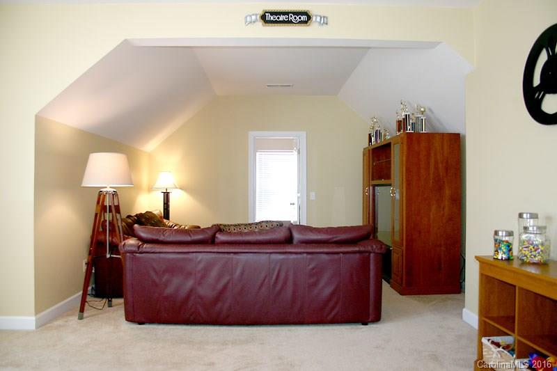 Wesley Oaks - Residential Lease