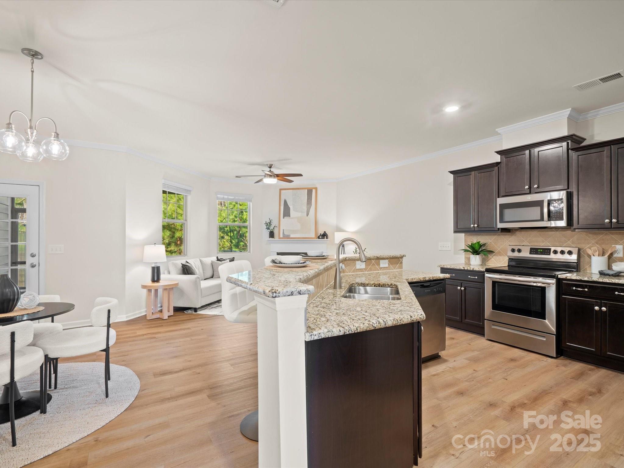 236 Ascot Run Way
