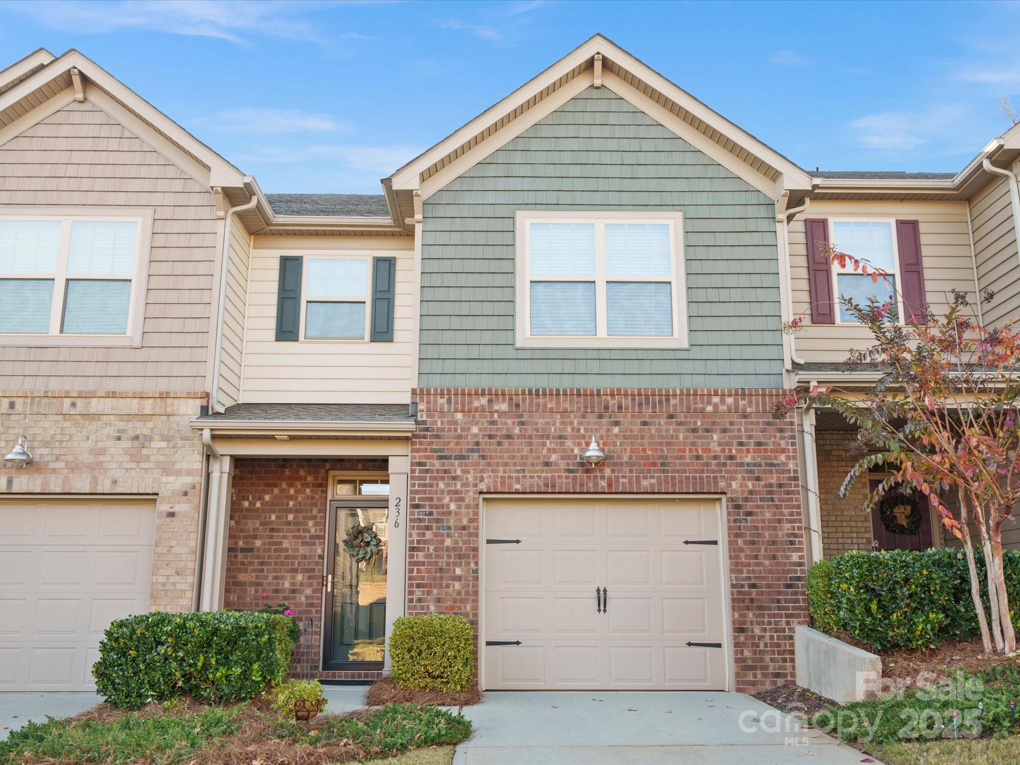 236 Ascot Run Way