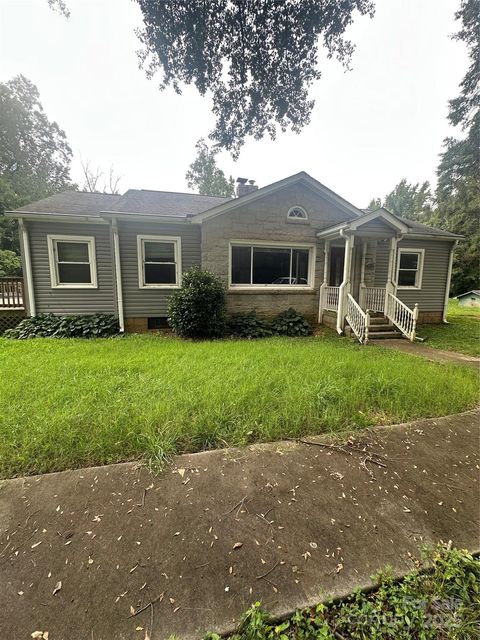 2430 Mt Holly-Huntersville Road Charlotte NC 28214