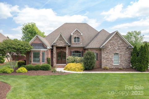 120 Grasslands Court Advance NC 27006