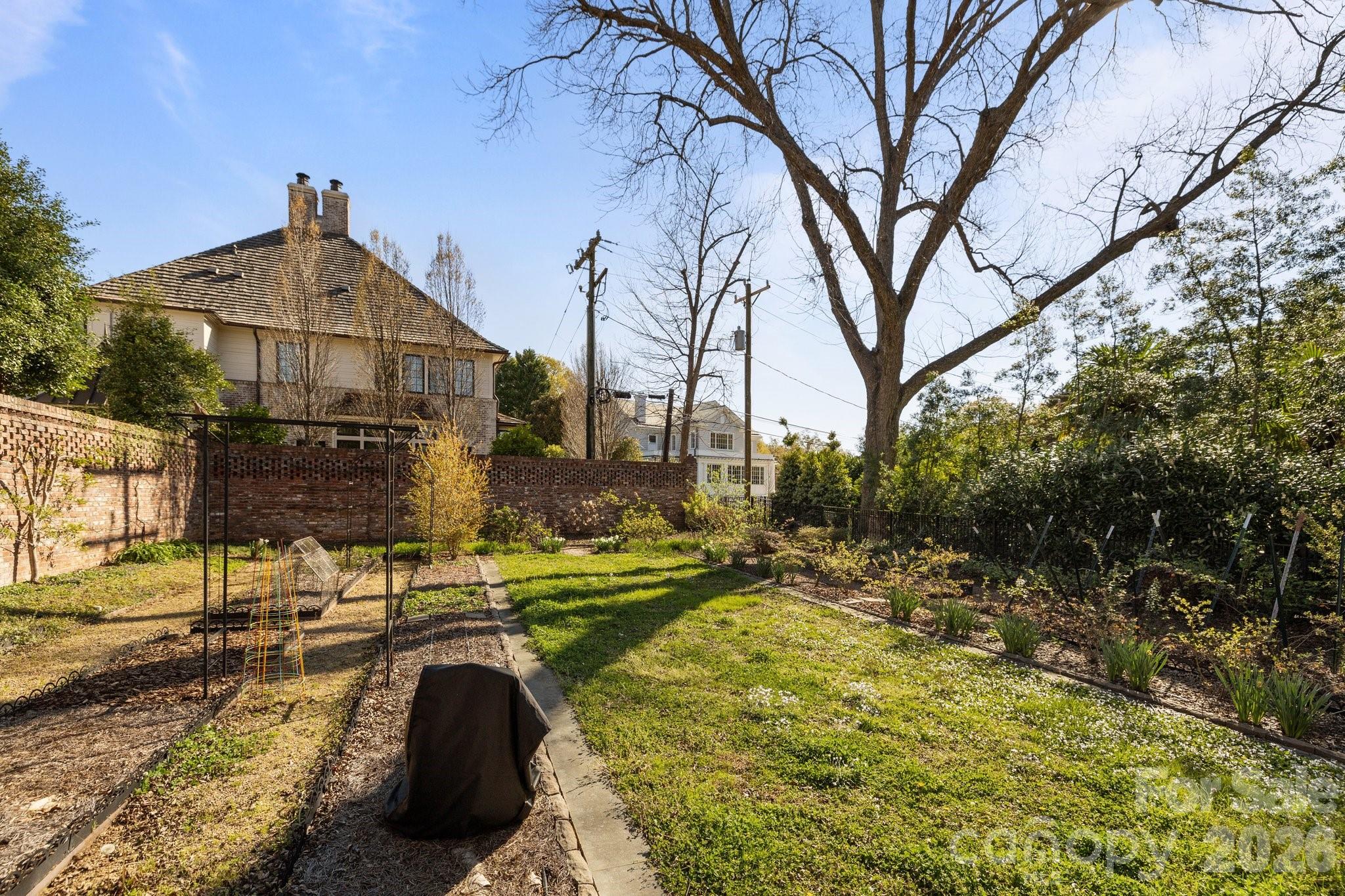 Myers Park - Residential