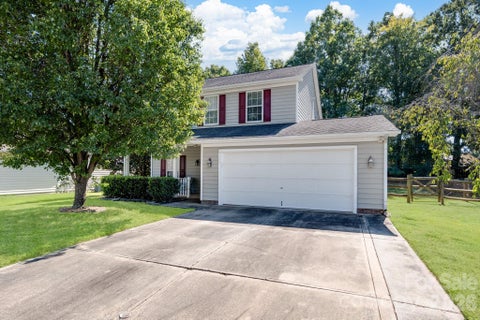 Photo of 9115 Swallow Tail Lane, Charlotte, NC 28269 (MLS # 4422878)