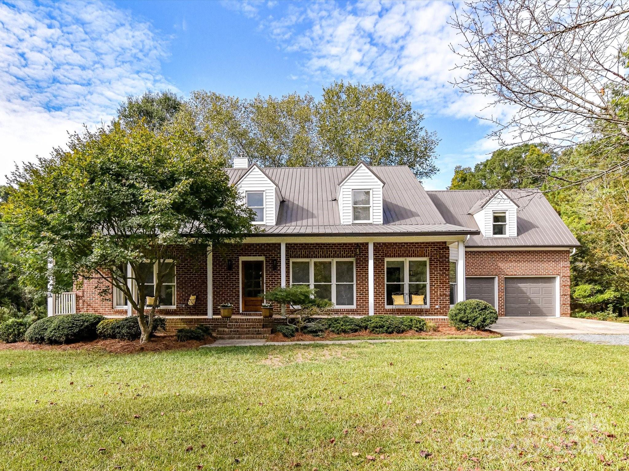 6610 Rolling Ridge Drive
