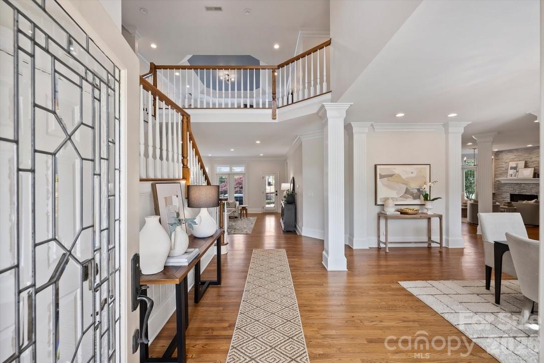 7010 Seton House Lane