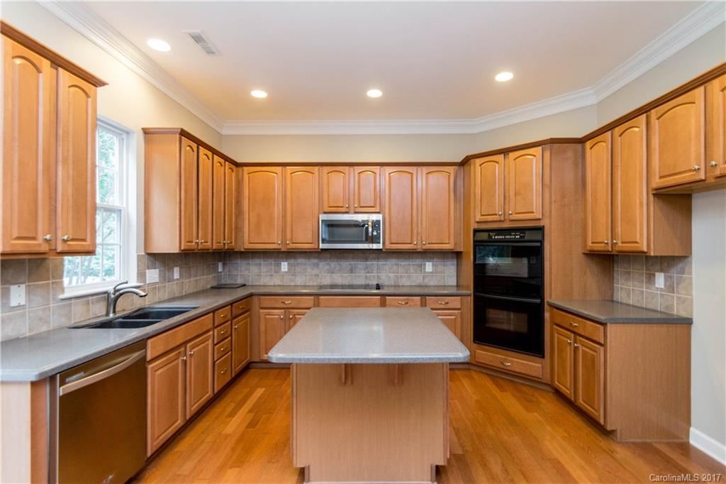 Wesley Oaks - Residential