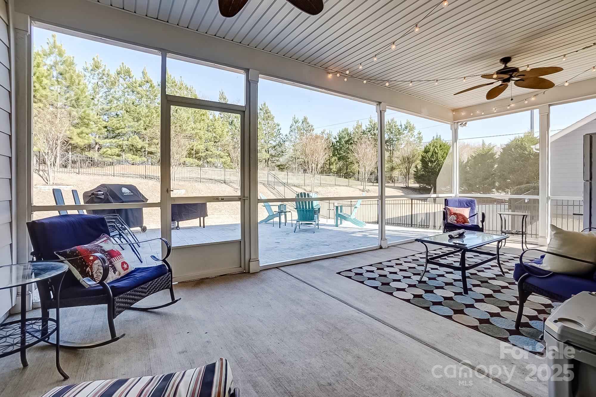 Summerhouse at Paddlers Cove - Residential