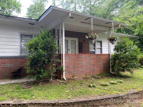 280 Walker Street Columbus NC 28722